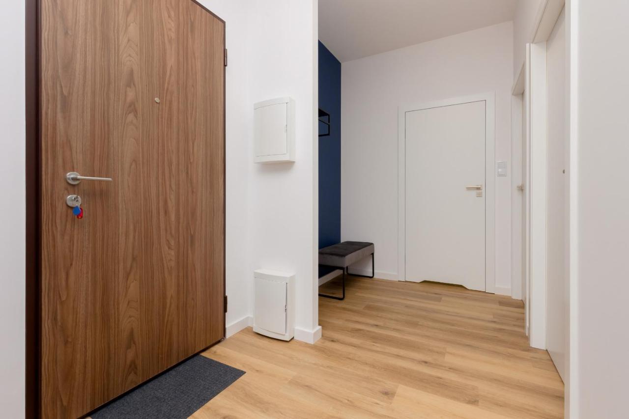 Apartment Avenue Solidarnosci On Wola By Noclegi Renters Warszawa Exteriör bild