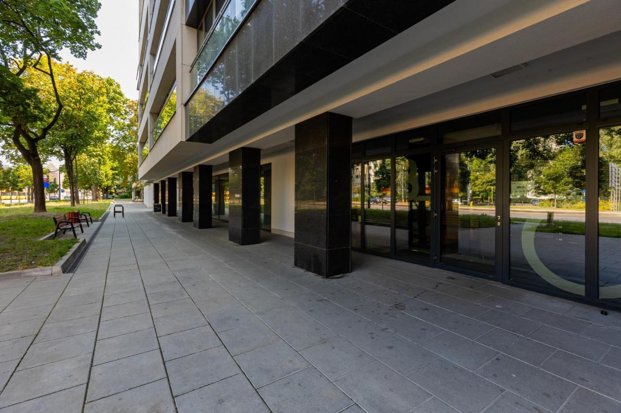 Apartment Avenue Solidarnosci On Wola By Noclegi Renters Warszawa Exteriör bild